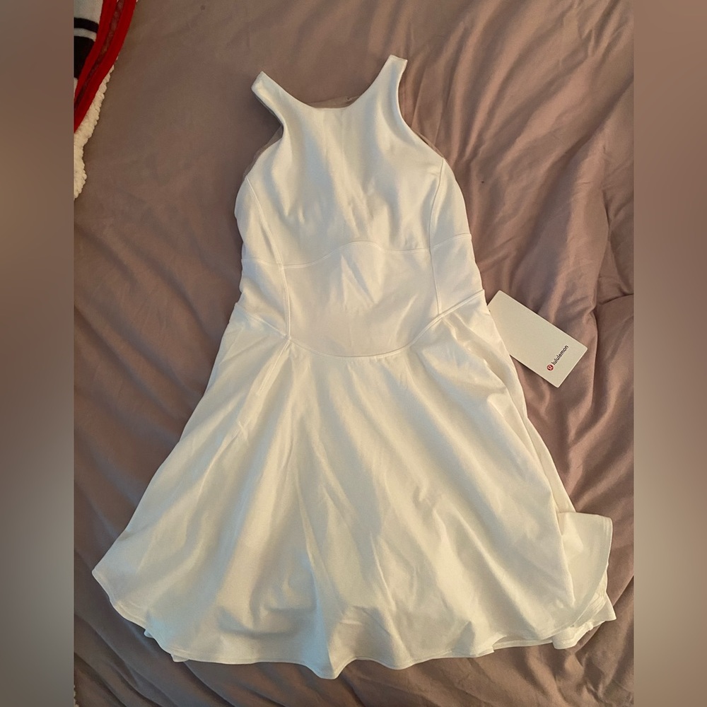 Lululemon Court Crush Tennis Dress in white, size 6, NWT.